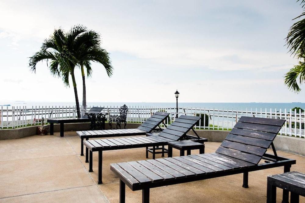Mark Land Pattaya Beach Exterior foto