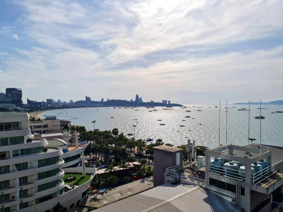 Mark Land Pattaya Beach Exterior foto