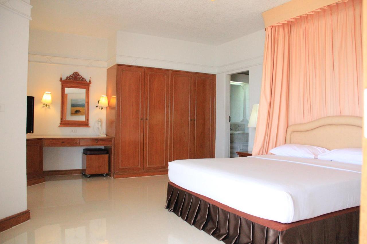 Mark Land Pattaya Beach Exterior foto