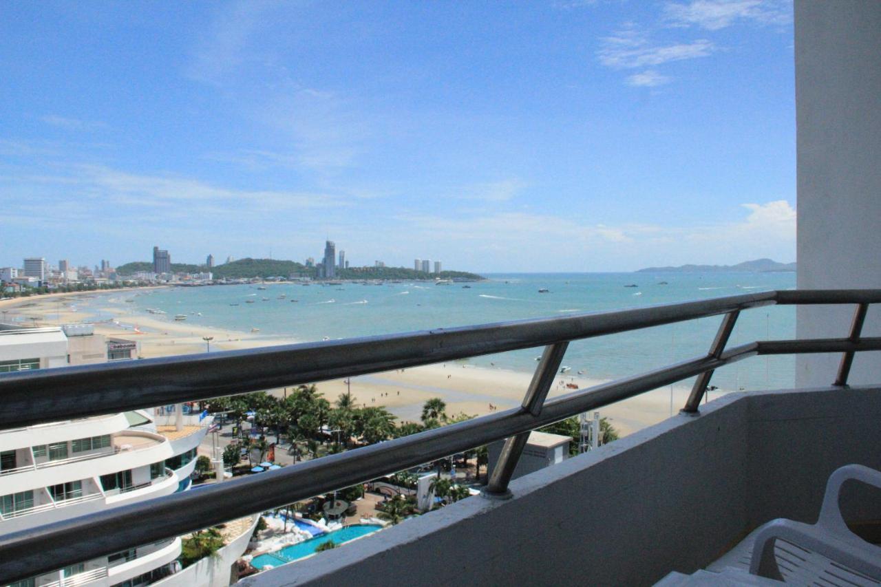 Mark Land Pattaya Beach Exterior foto