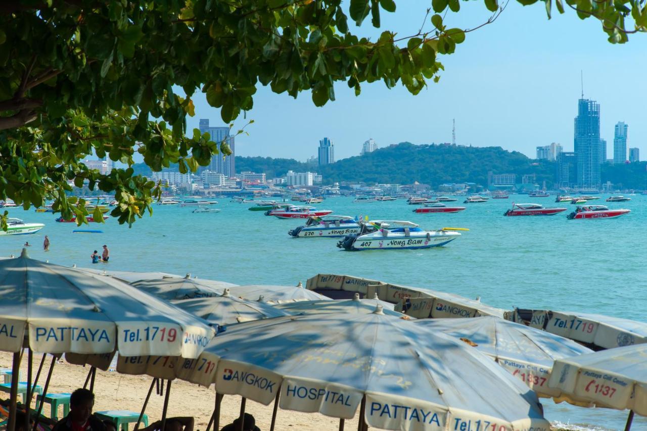 Mark Land Pattaya Beach Exterior foto