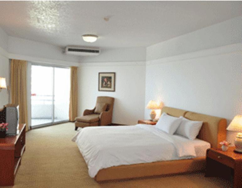 Mark Land Pattaya Beach Habitación foto